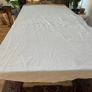 Pottery Barn White Round Cotton Tablecloth 88” Contemporary